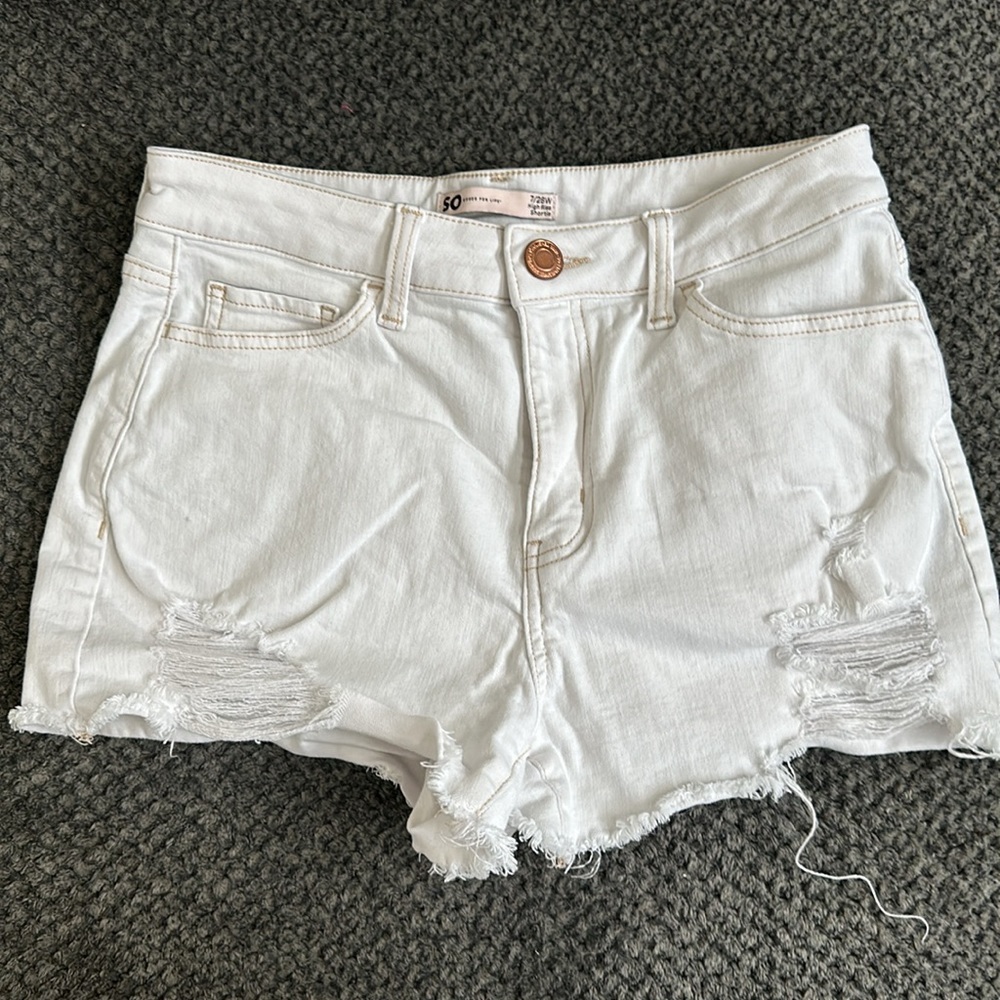 Size 7 white Shorts